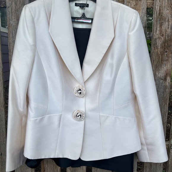 Tahari wool & silk cream jacket black skirt size 12 - Picture 3 of 16